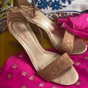 Gold Lily Wedge Size 8